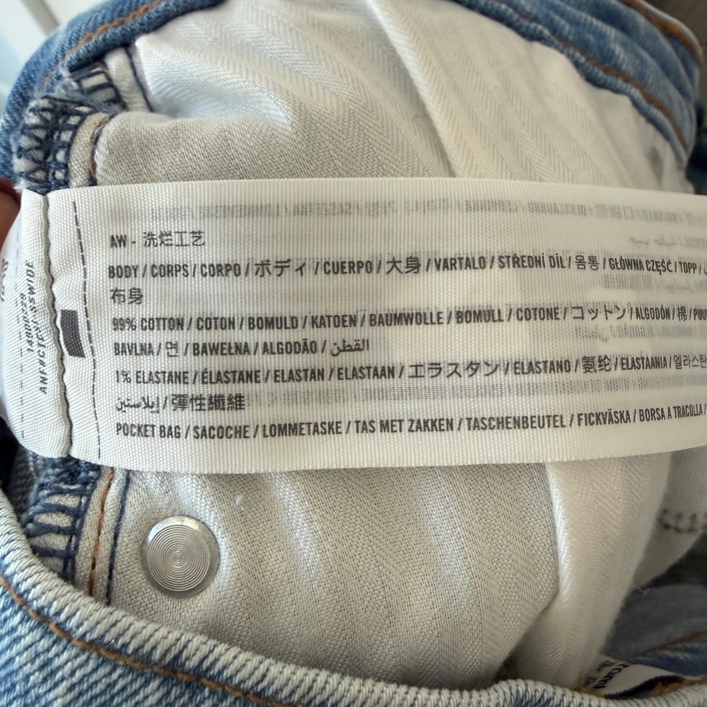 Abercrombie & Fitch Curve Love High Rise Dad Short Medium Wash Size 6 - Picture 12 of 12